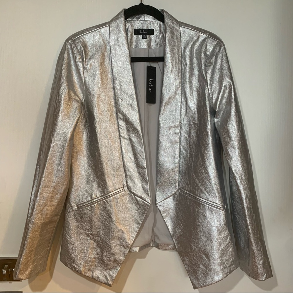 Lulu’s NWT Size Medium Silver Metallic Women's Lined Blazer